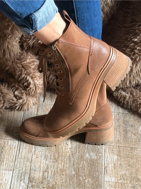 MIA Shoes - MIA Abbey lace-up combat boots Sz 9